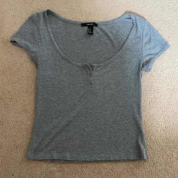 Grey button top - Picture 1 of 1